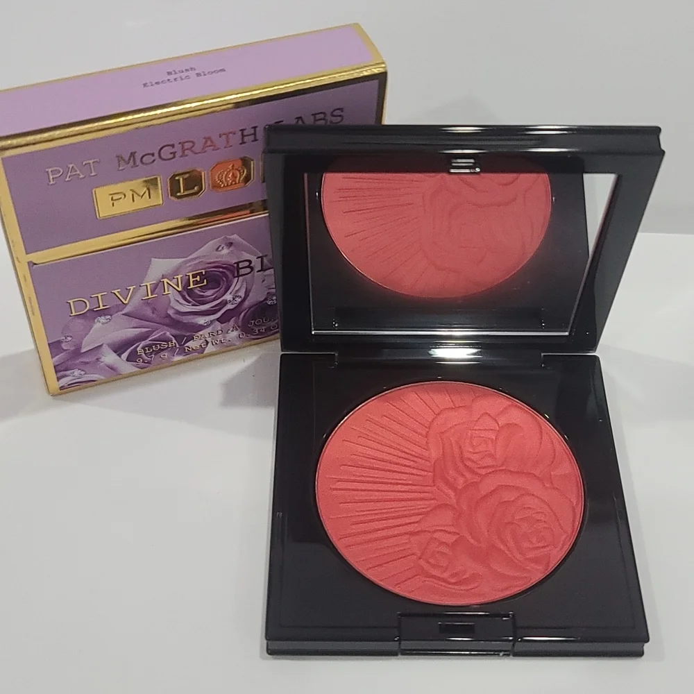 NIB ✅ Pat McGrath ELECTRIC BLOOM Skin Fetish: Divine Powder Blush ~ BNIB
